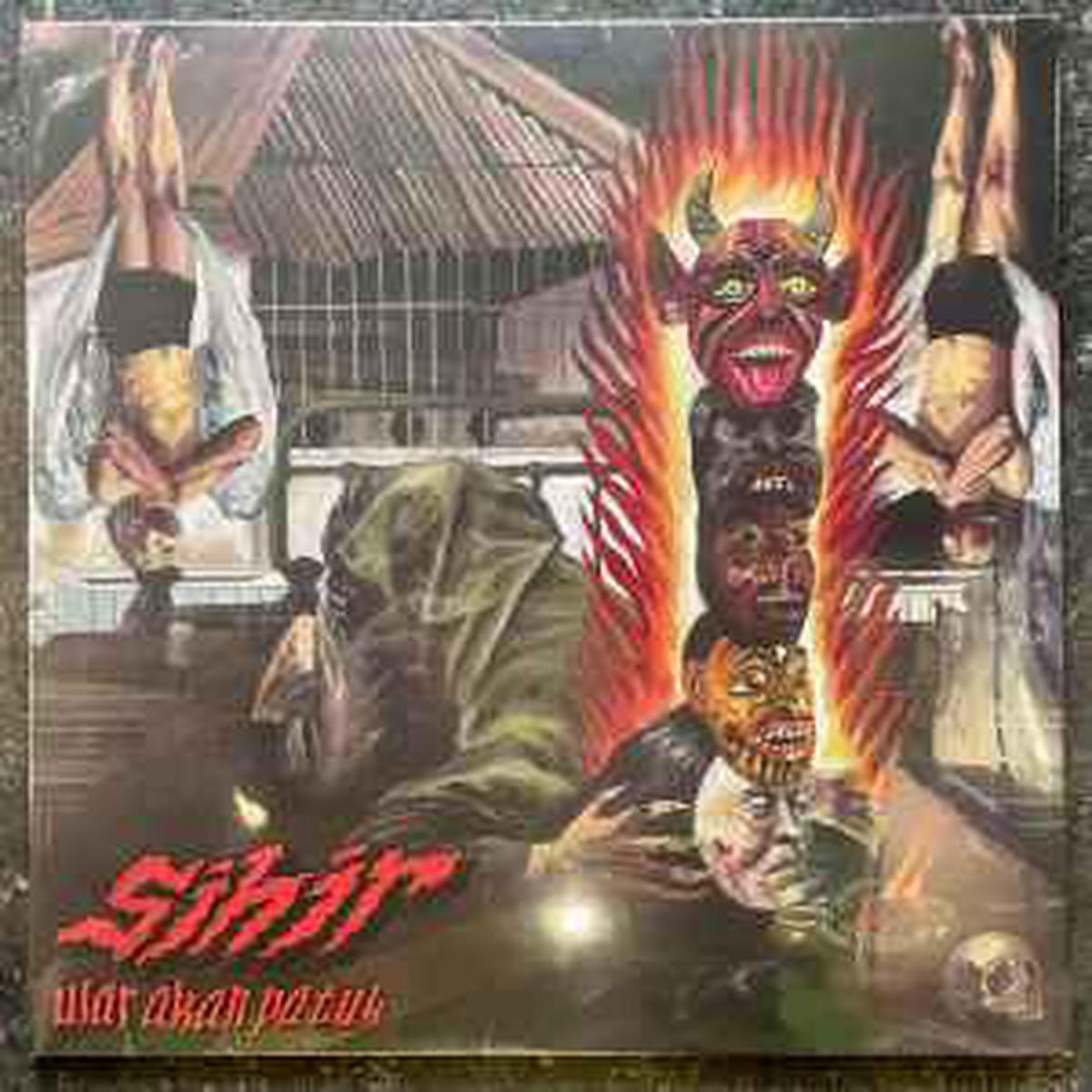 Sihir -- Ular Akan Patuk
